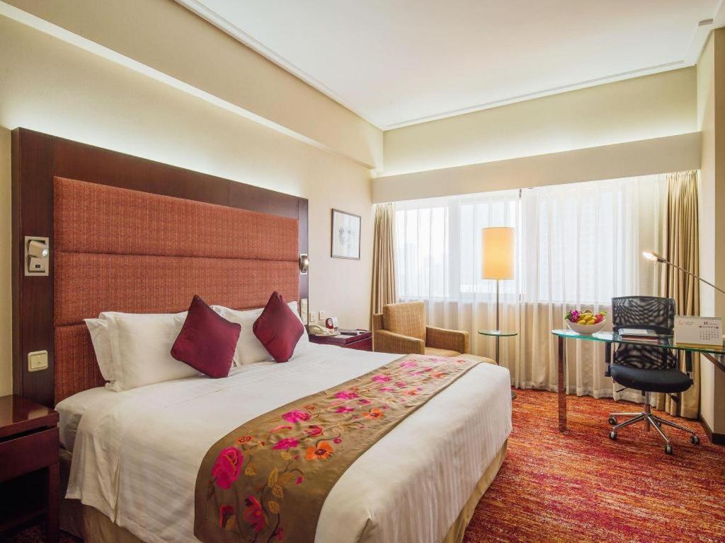 Dalian Grand Continent International Hotel Bagian luar foto