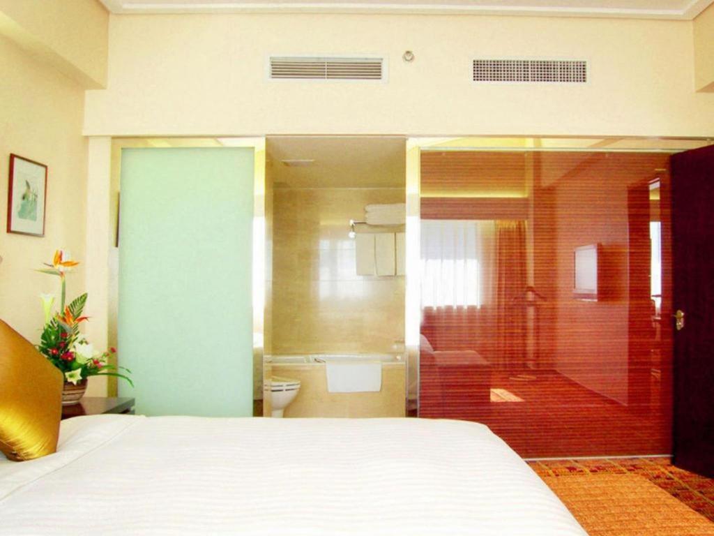 Dalian Grand Continent International Hotel Bagian luar foto
